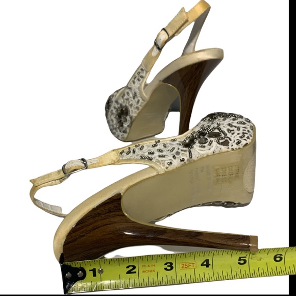 Bakers White Embroidered beads Stiletto Open Toe - Picture 5 of 8